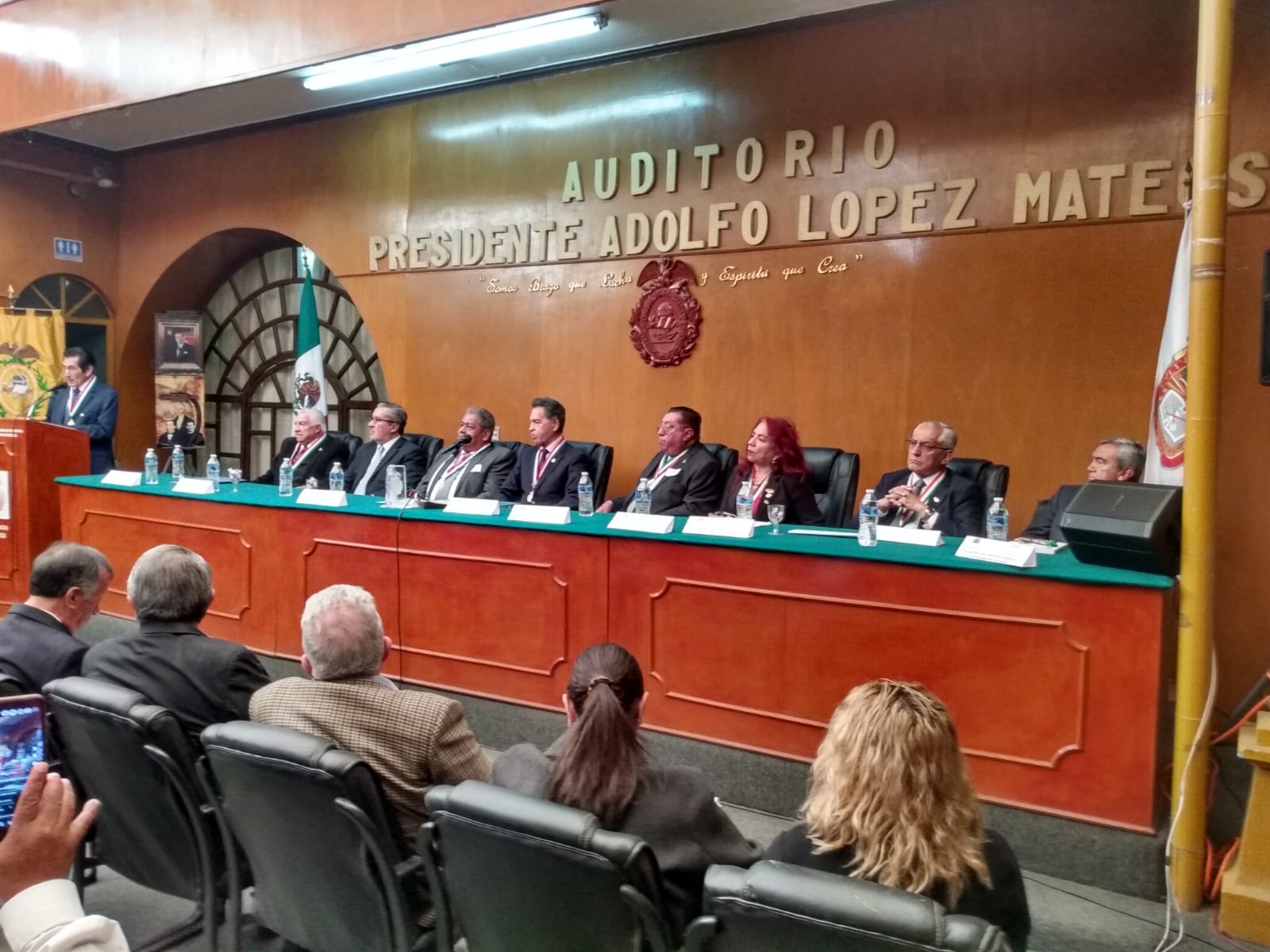 Luis Zamora Calzada en presentación